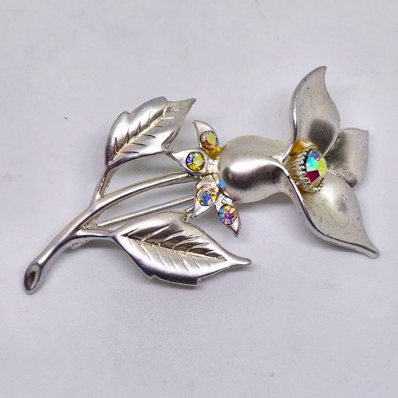 Vintage Silver Flower Pin with Aurora Borealis Rhinestones Pin Brooch - Picture 8 of 8